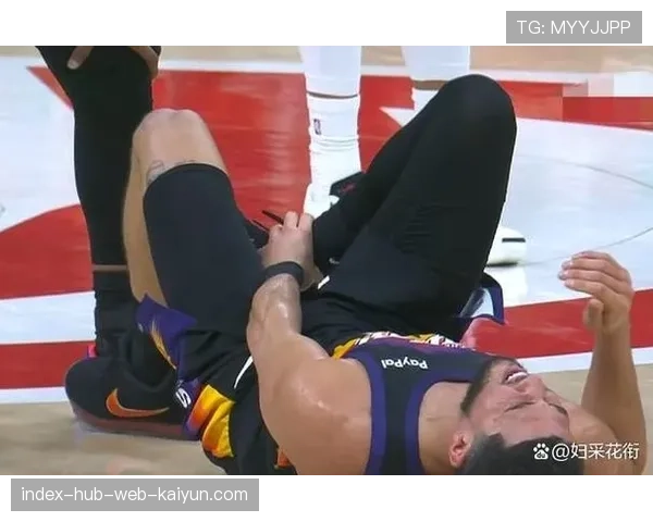 布克缺阵太阳进攻受阻 团队韧性经受加时考验